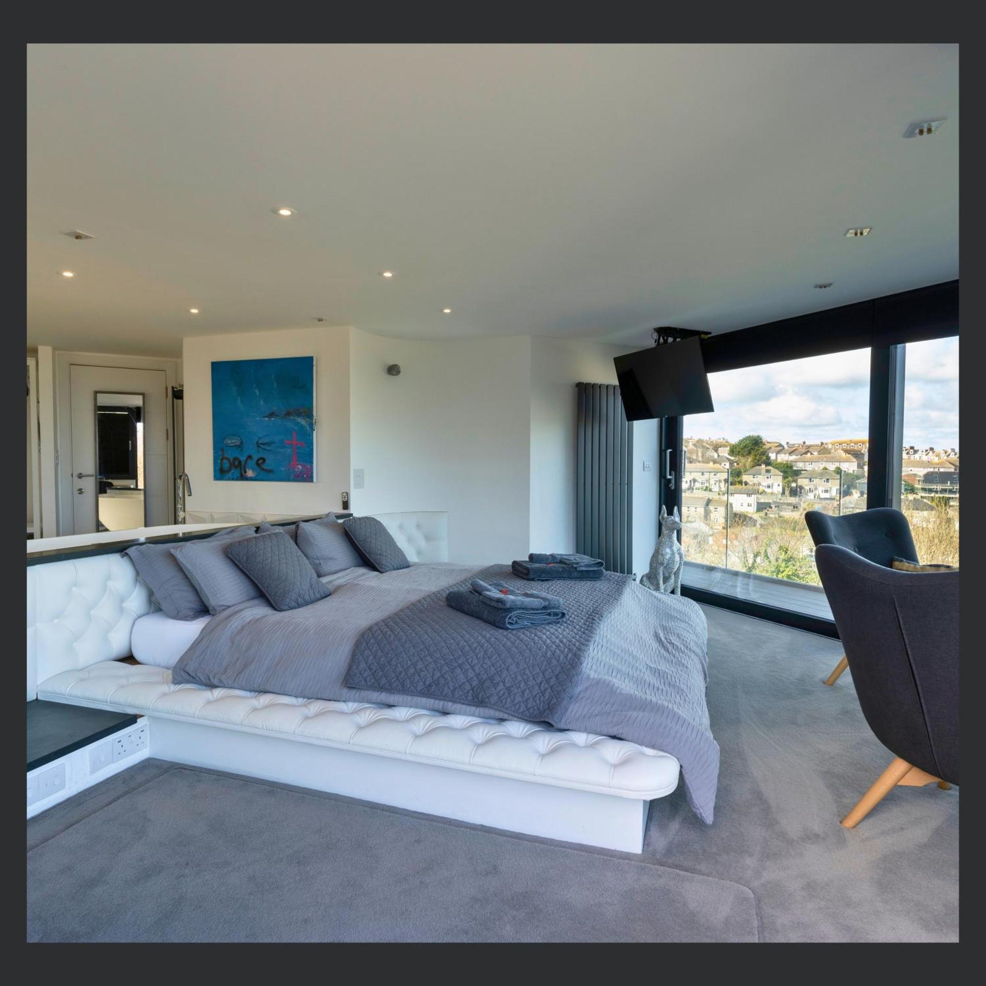 Uno St Ives - Luxury Serviced Accommodation Eksteriør billede
